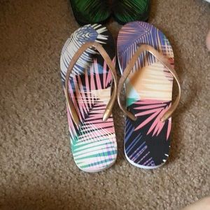 never woren Aeropostale